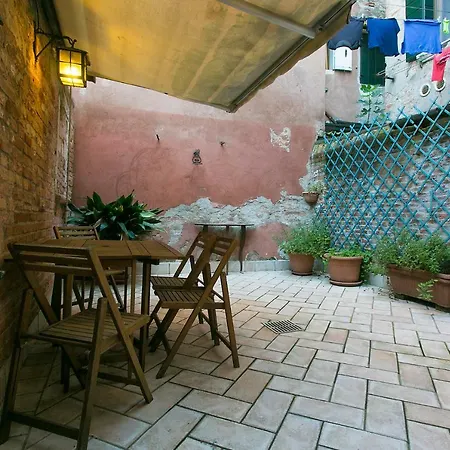 Sam House Holiday home Venice